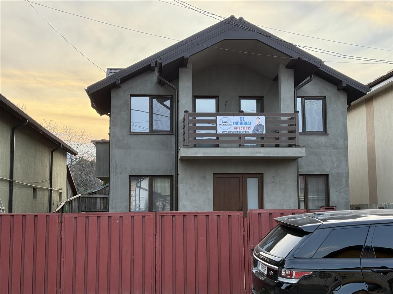 CASA / VILA  DE INCHIRIAT, CENTRU