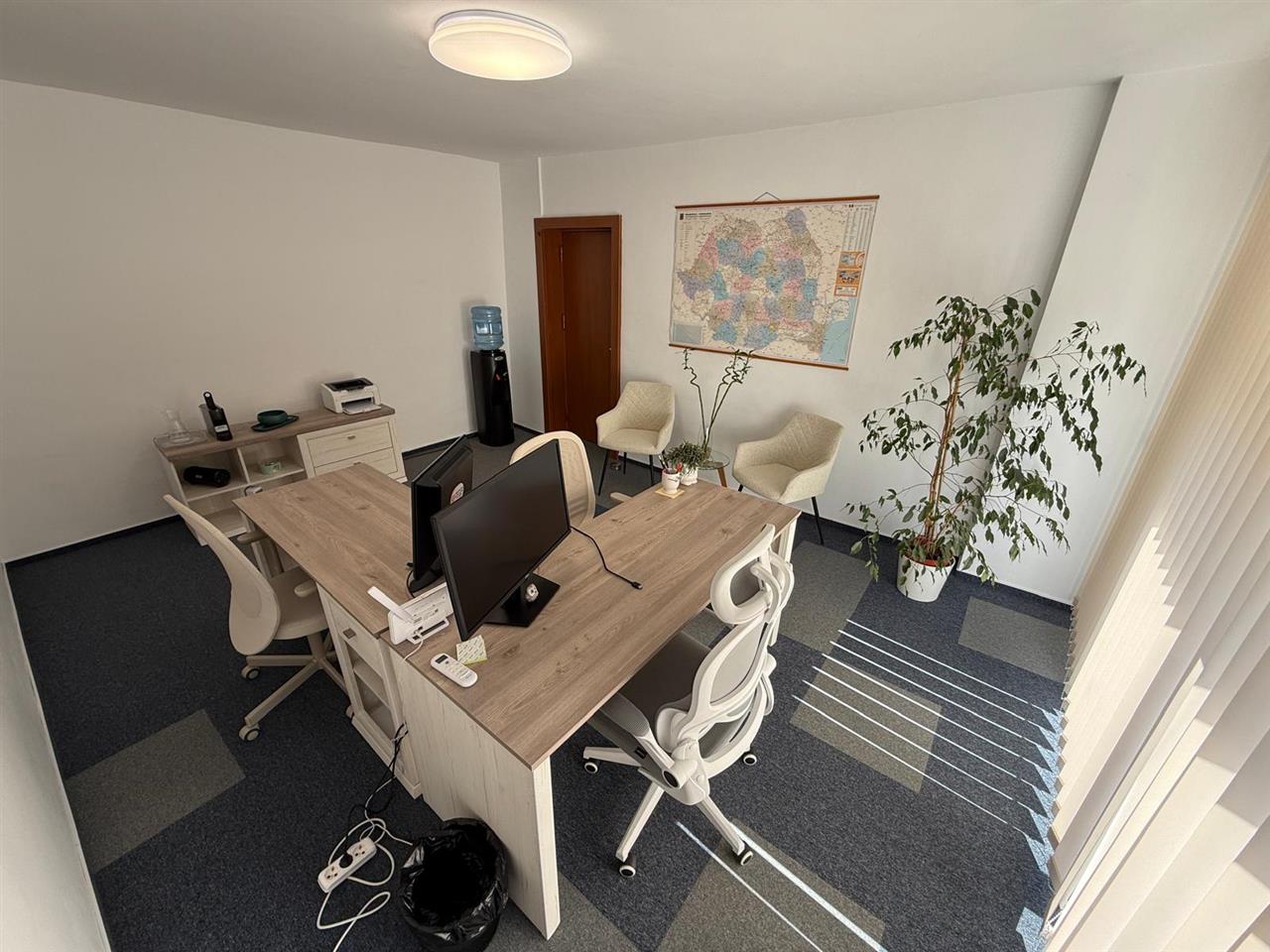 SPATIU BIROURI DE INCHIRIAT  - COMPLET MOBILAT