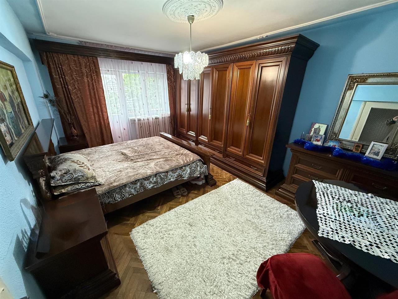 APARTAMENT 3 CAMERE, ETAJ 1,  STRADA LUPENI