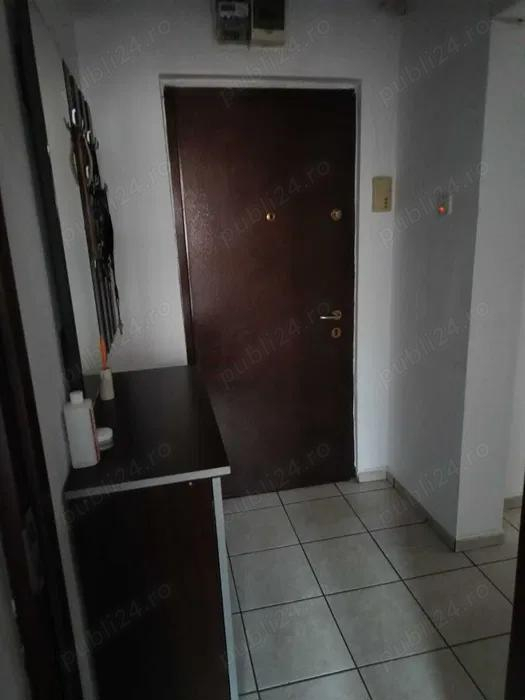 Titan -metrou vanzare apartament 3camere