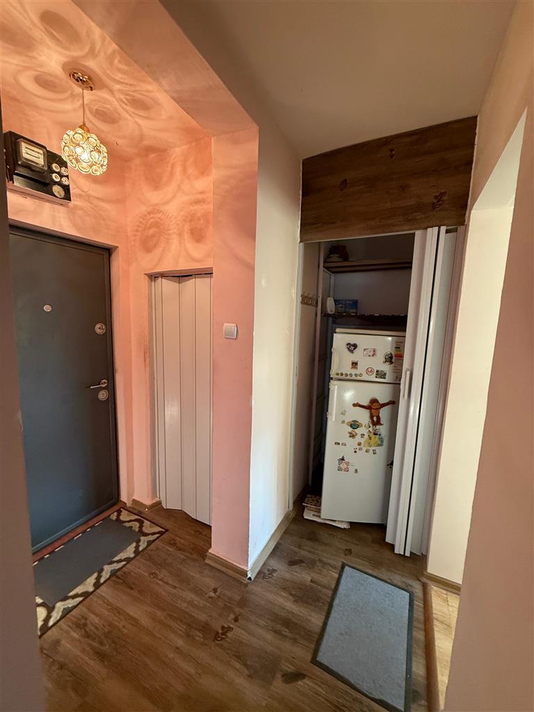 APARTAMENT 3 CAMERE, ETAJ 1, REPUBLICI