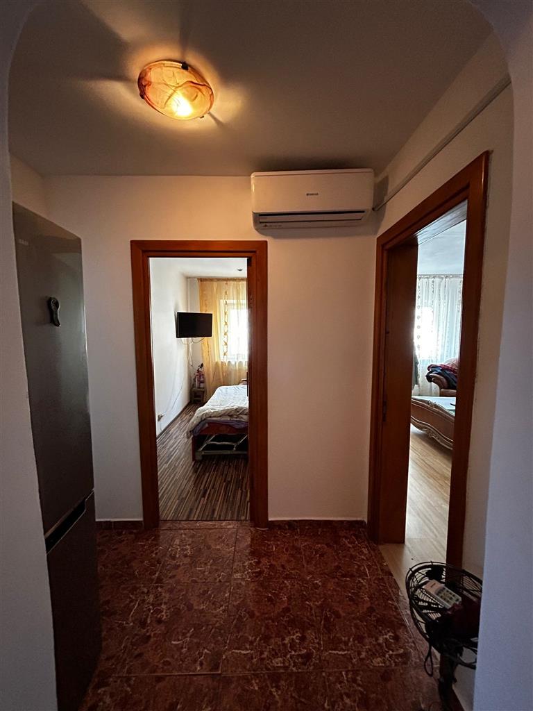 APARTAMENT 2 CAMERE STRADA STEFAN CEL MARE