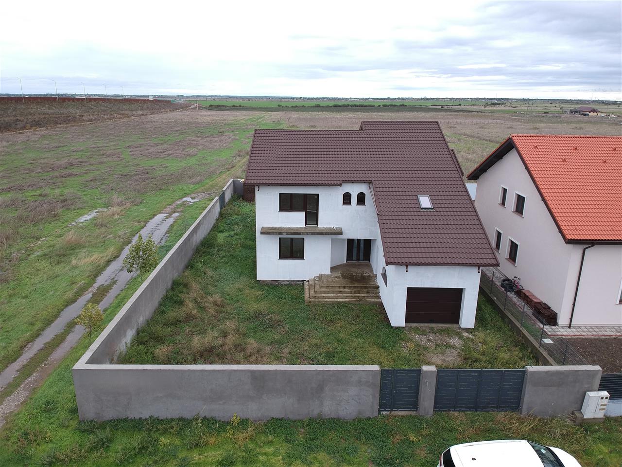 CASA P+E LA STADIU DE FINISAJE,  STR. CUZA VODA,  ZONA PETRESTI
