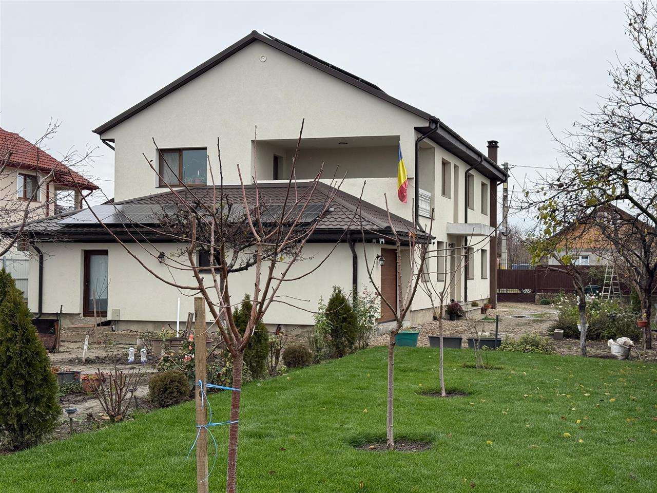 CASA P+1E CAMPINEANCA