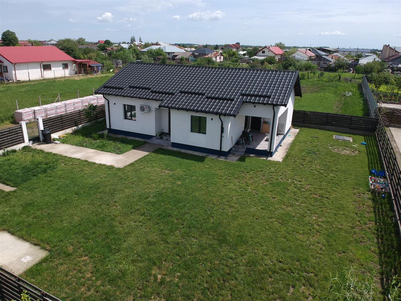 CASA 3 CAMERE  MANDRESTI