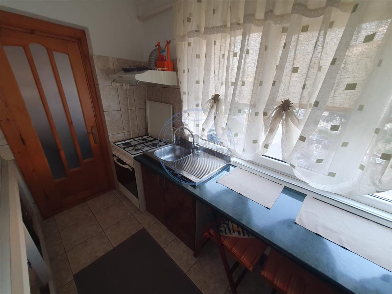 Apartament 2 camere, etaj 2, Primarie