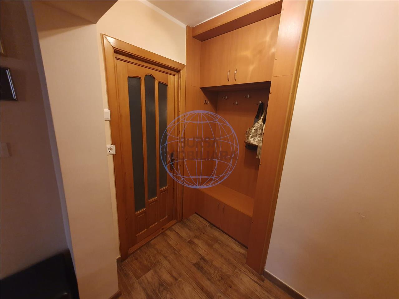Apartament 2 camere, etaj 2, Primarie