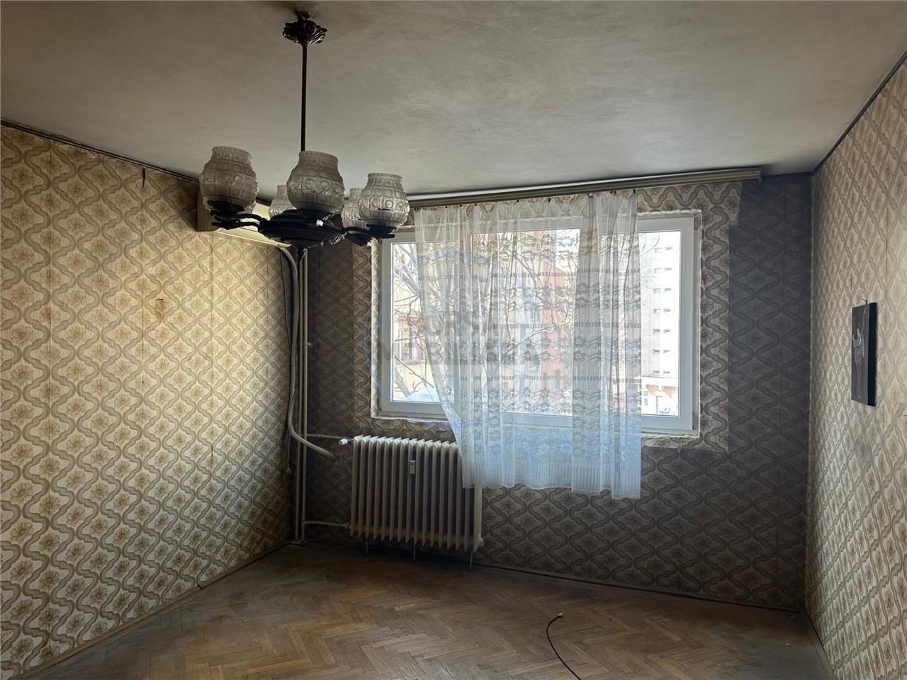 APARTAMENT 3 CAMERE TITAN