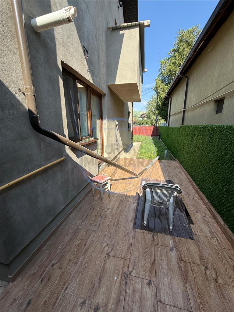 CASA / VILA  DE INCHIRIAT, CENTRU