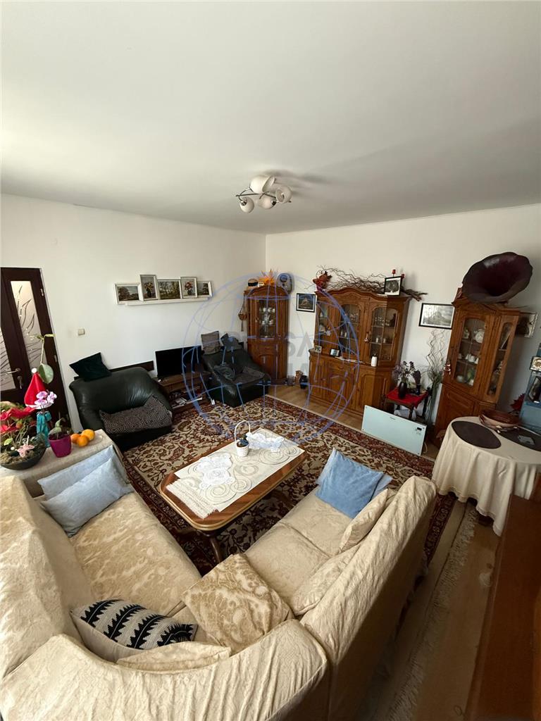 CASA/VILA DE VANZARE ZONA CENTRALA