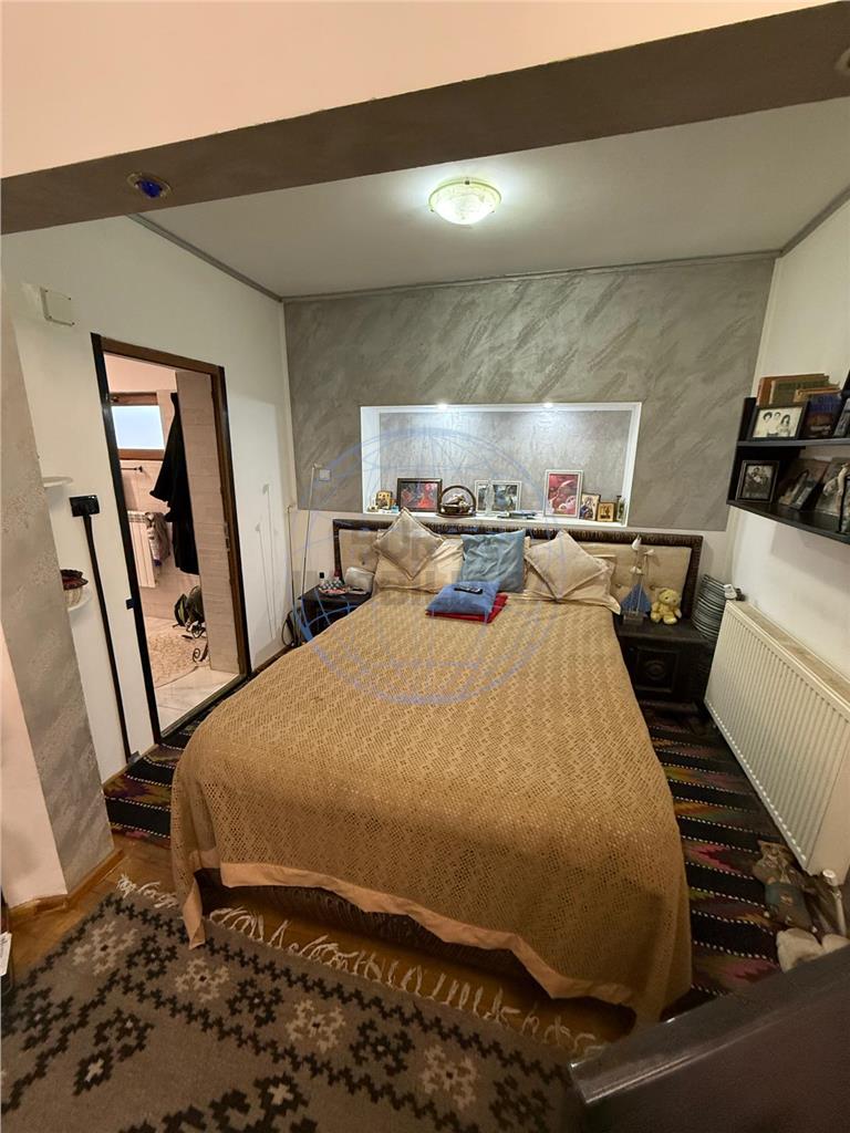 CASA/VILA DE VANZARE ZONA CENTRALA