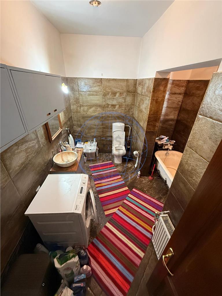 CASA/VILA DE VANZARE ZONA CENTRALA