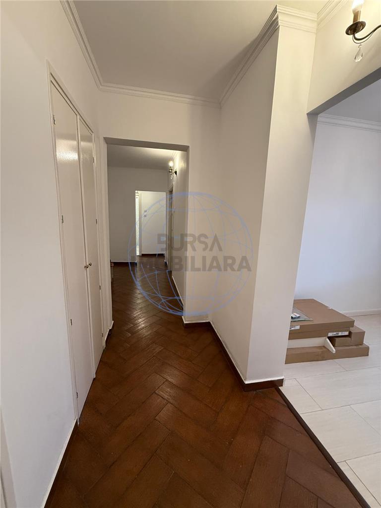 APARTAMENT 3 CAMERE , DRISTOR