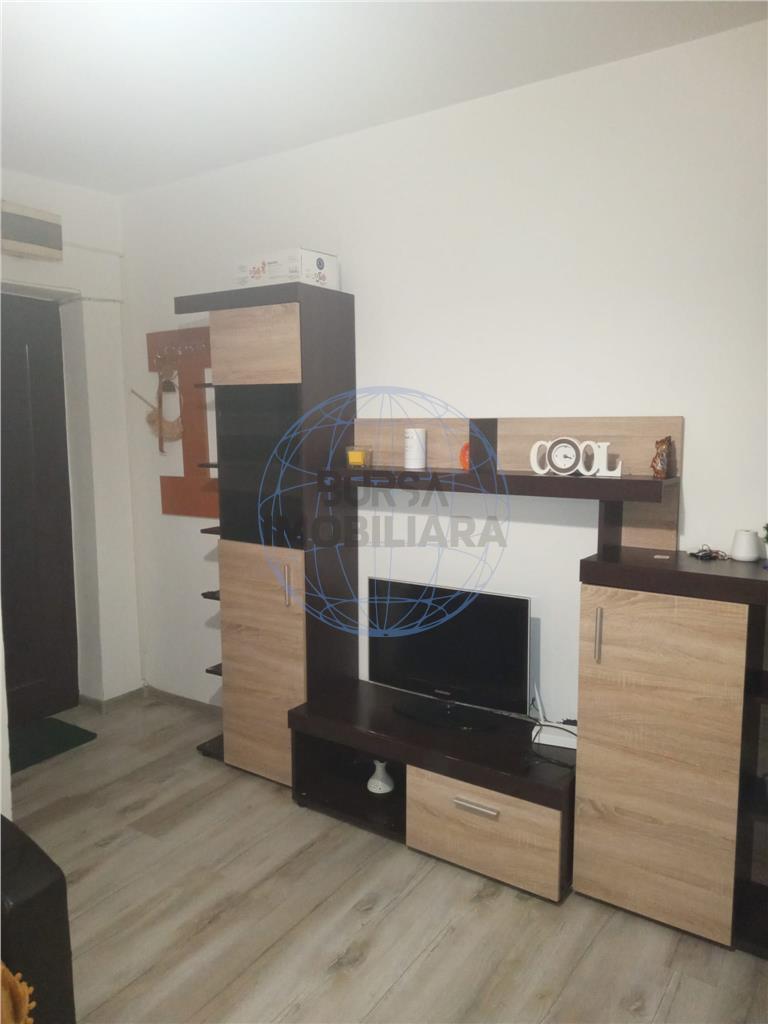 GARSONIERA PASTAVARULUI TITAN