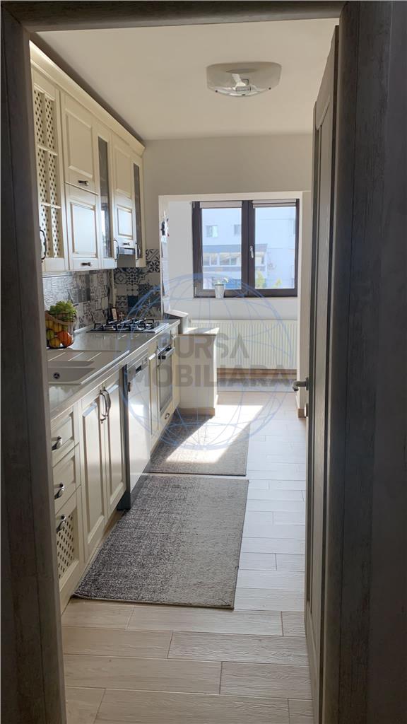 APARTAMENT 3 CAMERE, ETAJ 1, ULTRACENTRAL!
