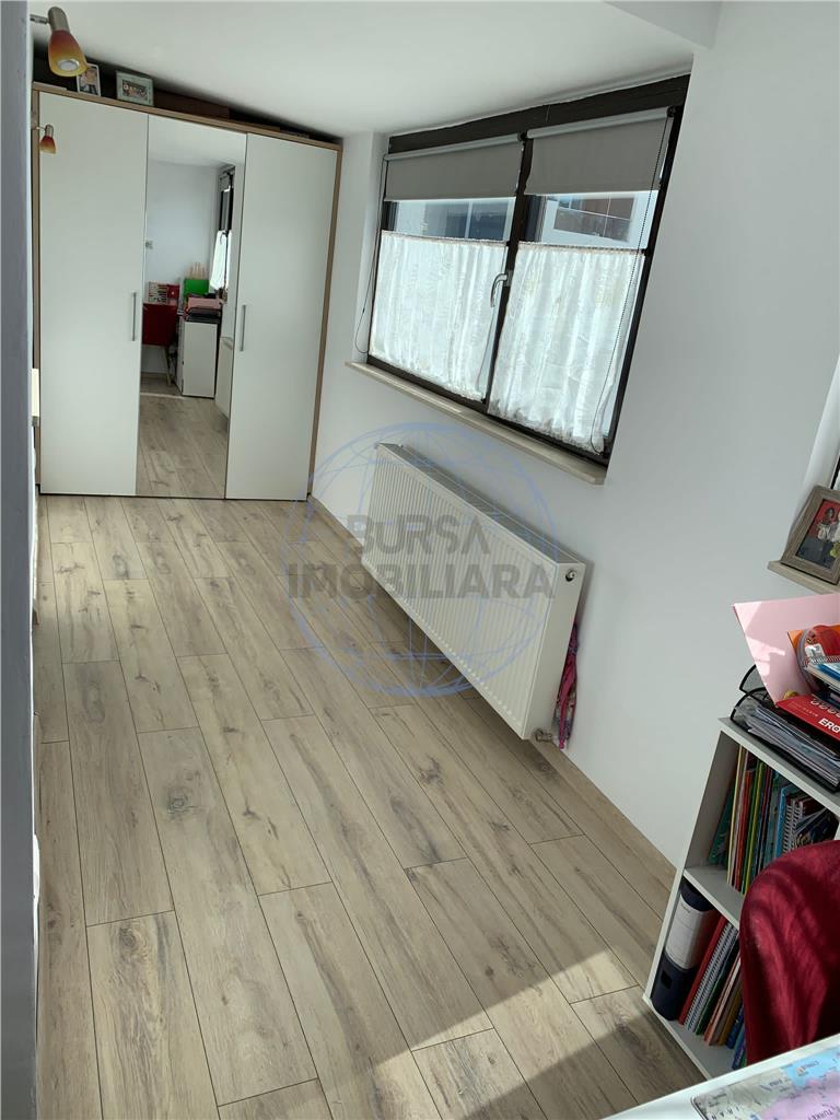 APARTAMENT 3 CAMERE, ETAJ 1, ULTRACENTRAL!