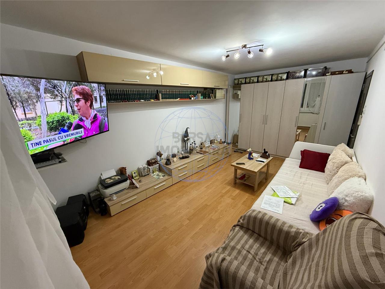 APARTAMENT 2 CAMERE, RAHOVA, LA 5 MIN DE STATIA DE TRANVAI