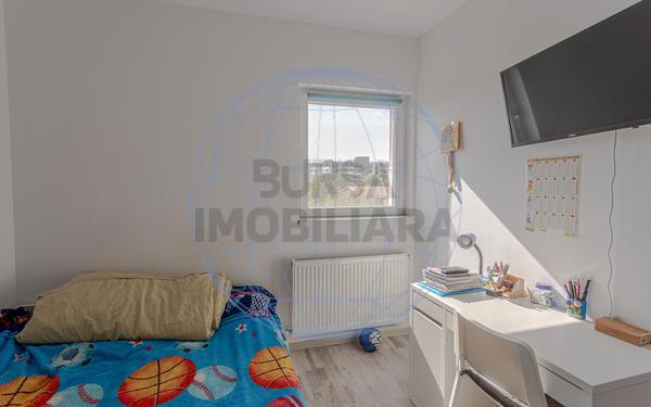 APARTAMENT 3 CAMERE , SECTOR 4, STR. POSTALIONULUI