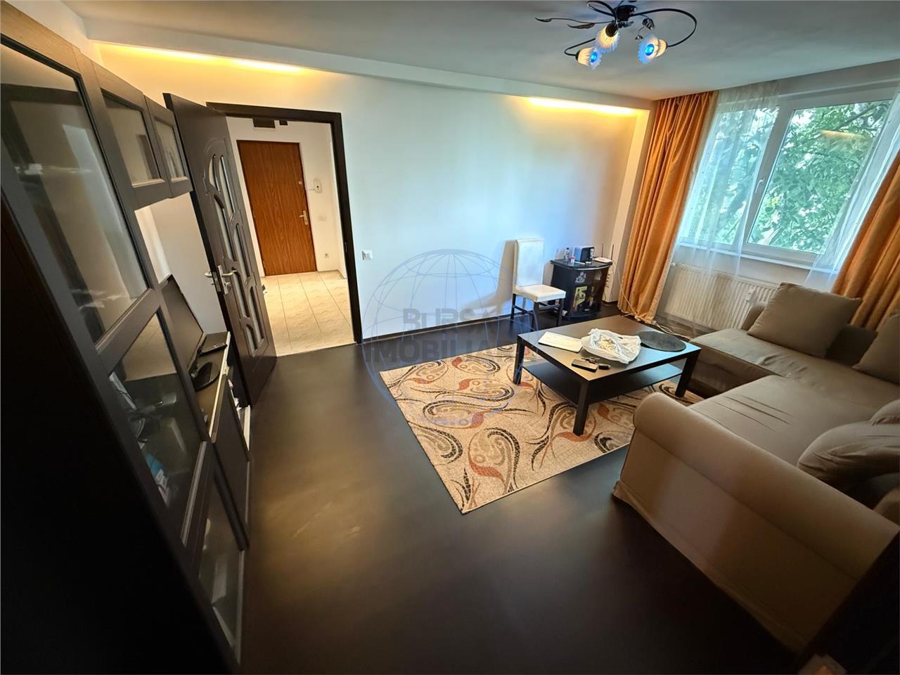 APARTAMENT 3 CAMERE ZONA AUCHAN TITAN