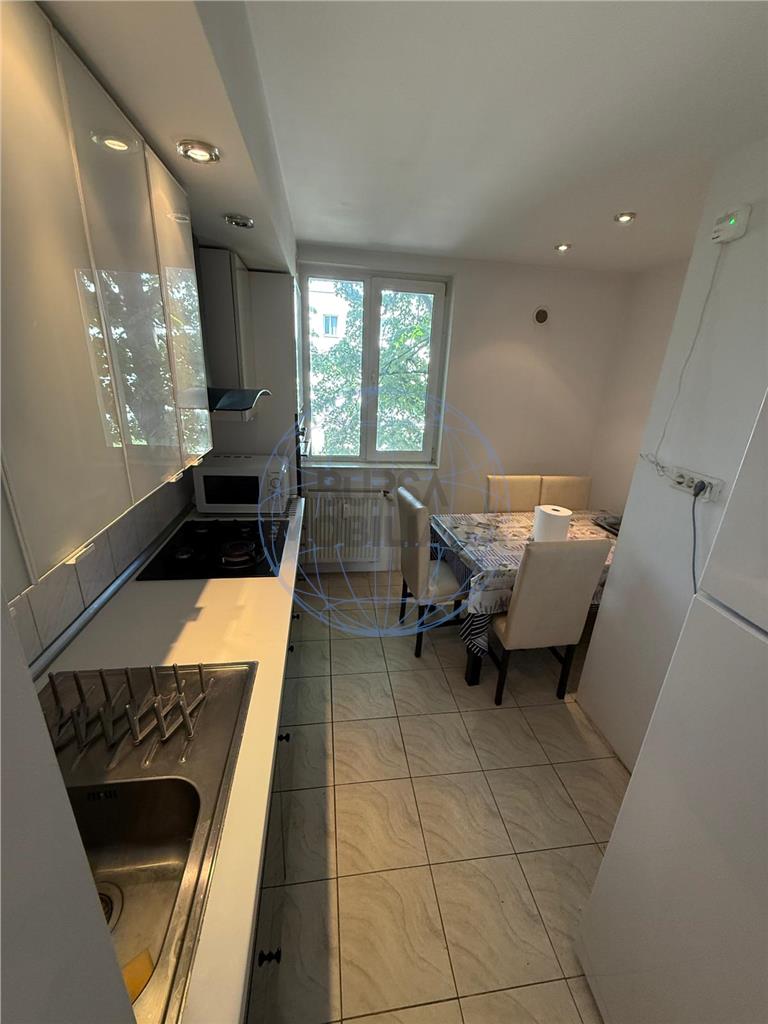 APARTAMENT 3 CAMERE ZONA AUCHAN TITAN
