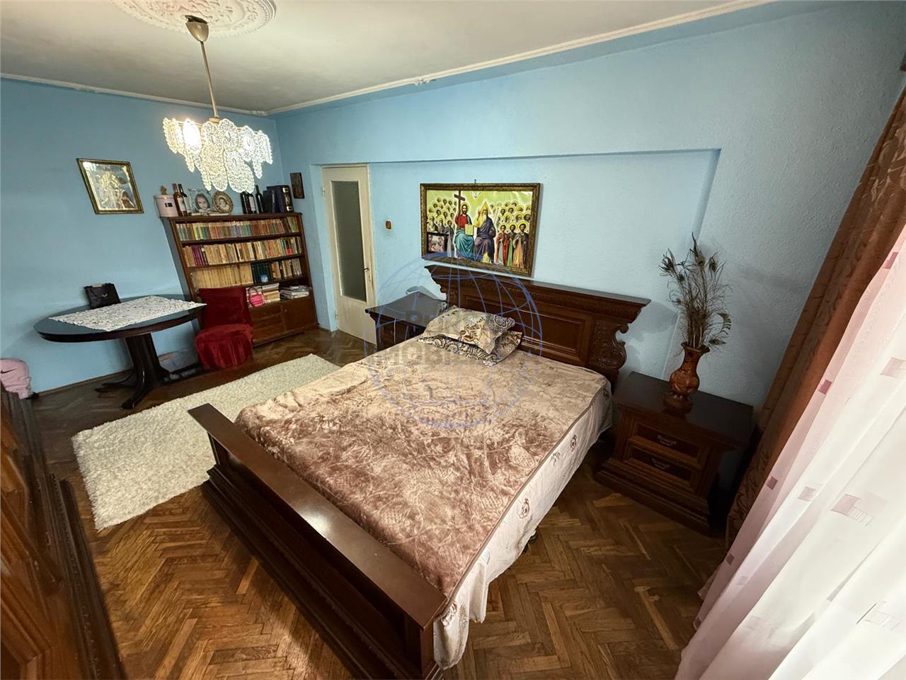 APARTAMENT 3 CAMERE, ETAJ 1,  STRADA LUPENI