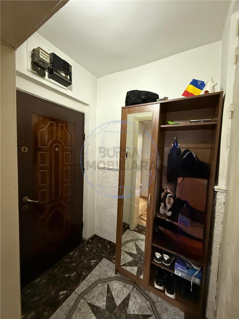 APARTAMENT 3 CAMERE, ETAJ 1,  STRADA LUPENI