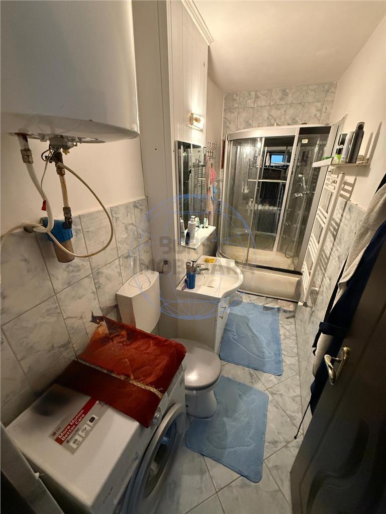 APARTAMENT 3 CAMERE, ETAJ 1,  STRADA LUPENI