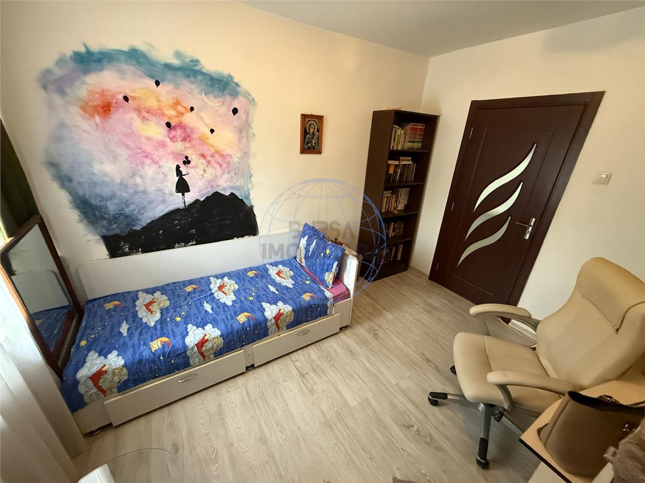 APARTAMENT 3 CAMERE, ETAJ 1,  STRADA LUPENI