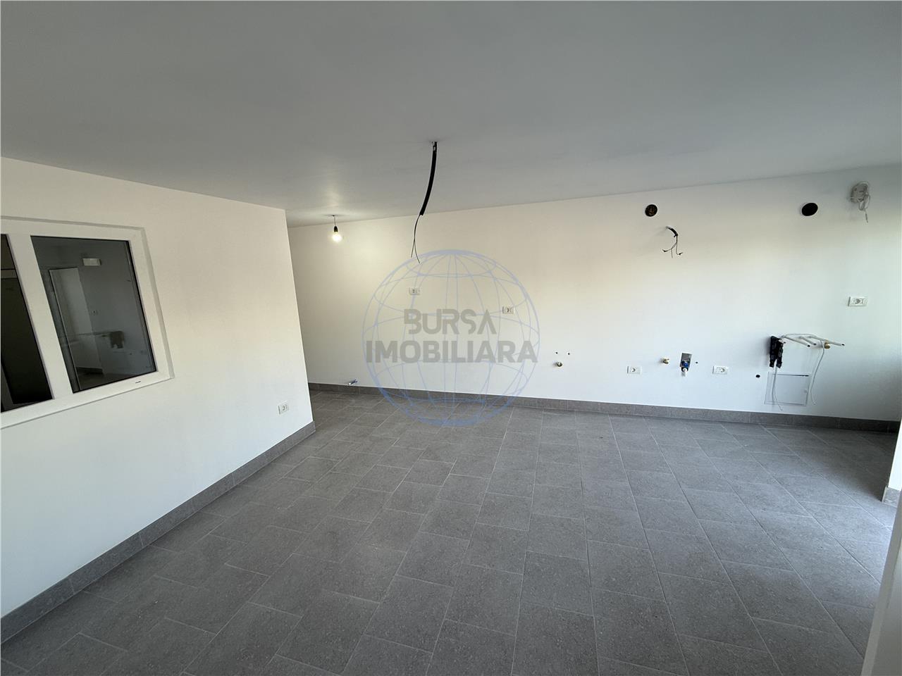 Spatiu comercial, Crang Petresti