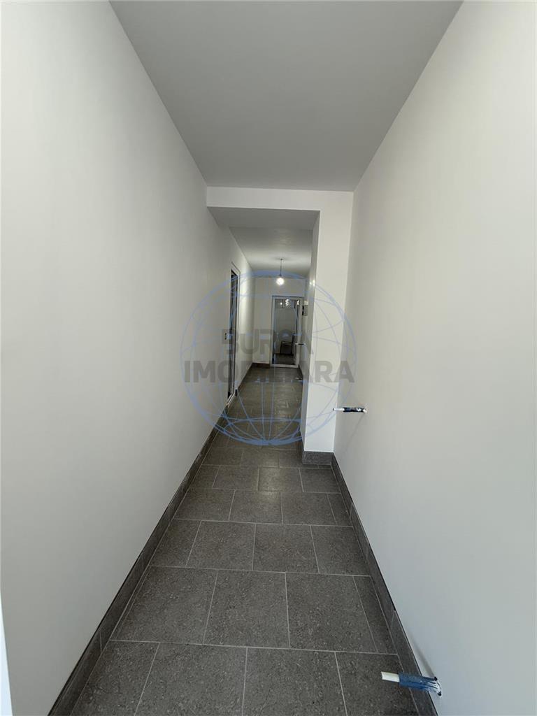 Spatiu comercial, Crang Petresti
