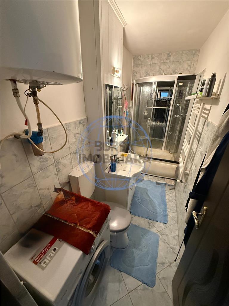 APARTAMENT 3 CAMERE, ETAJ 1, LICEU UNIREA