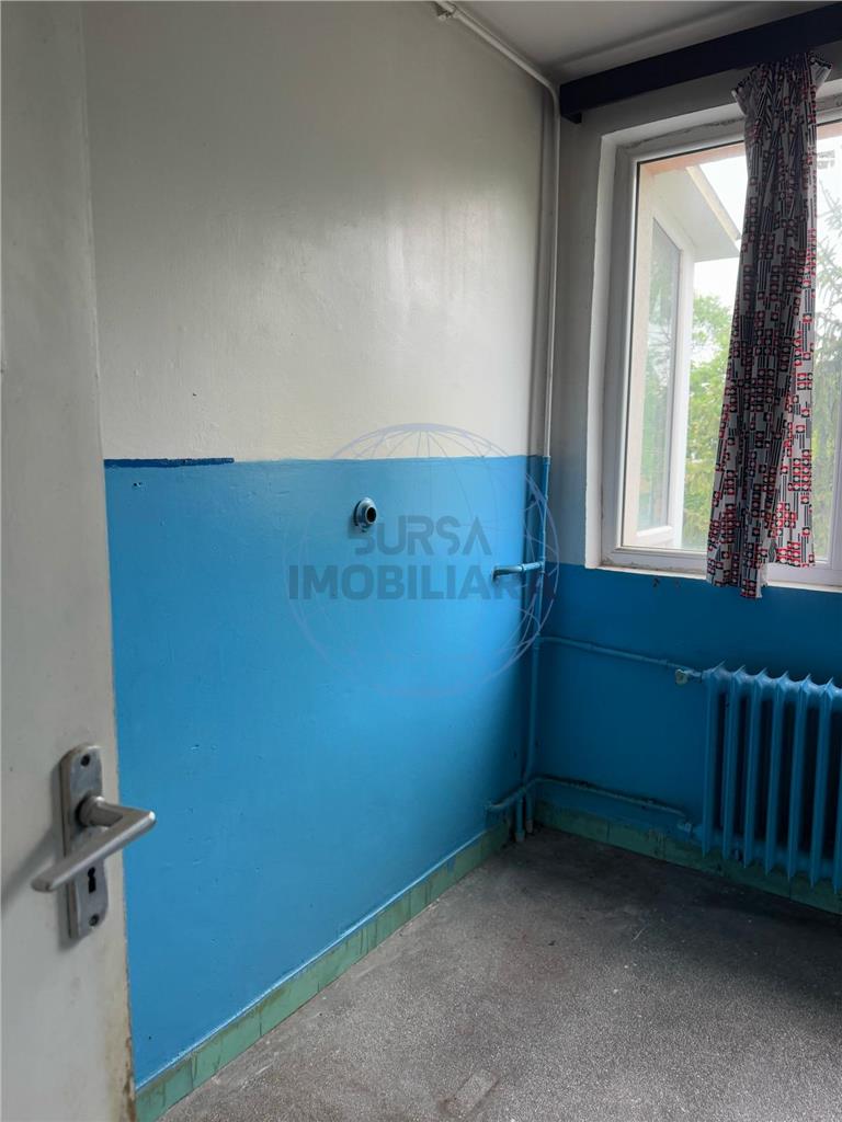 Apartament 3 camere Titan, Potcoava