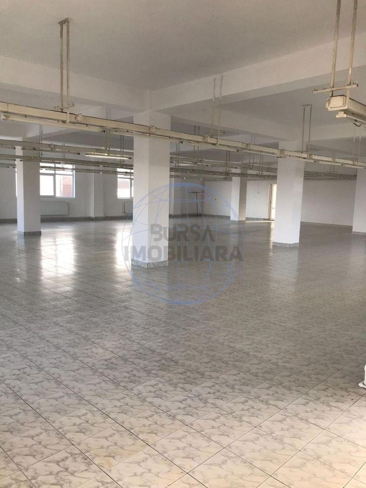 SPATIU COMERCIAL DE INCHIRIAT