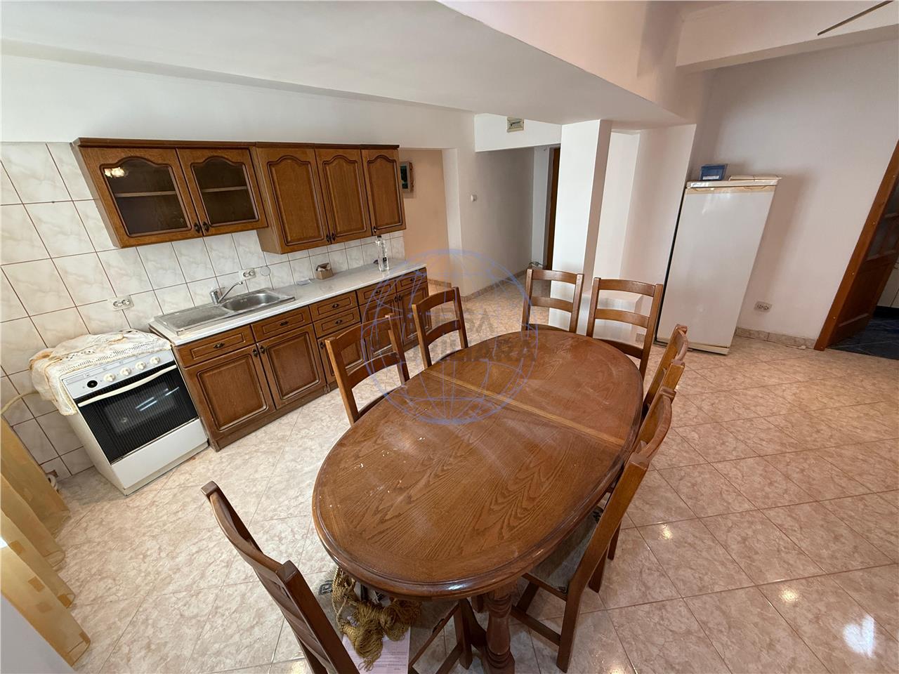 Apartament 3 camere, etaj 1, Rendez Vous Cafe