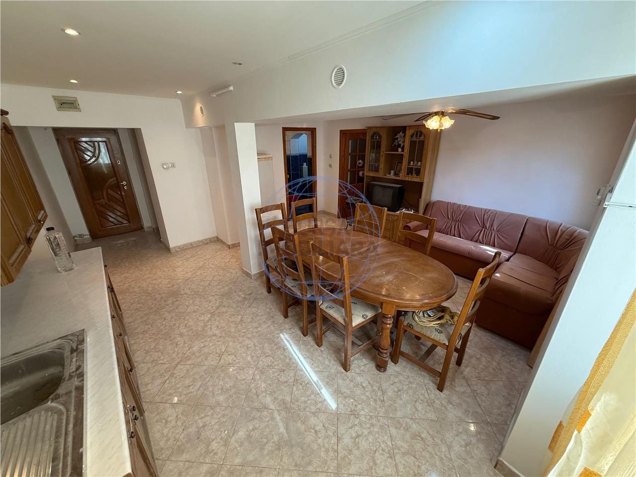Apartament 3 camere, etaj 1, Rendez Vous Cafe