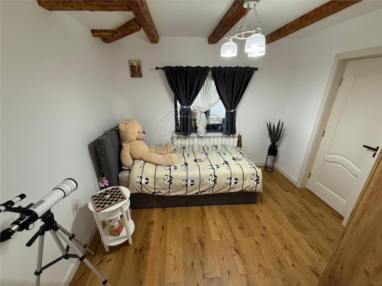 Casa renovata integral, 107 mp utili, teren 2400 mp – Paulesti, Vrancea