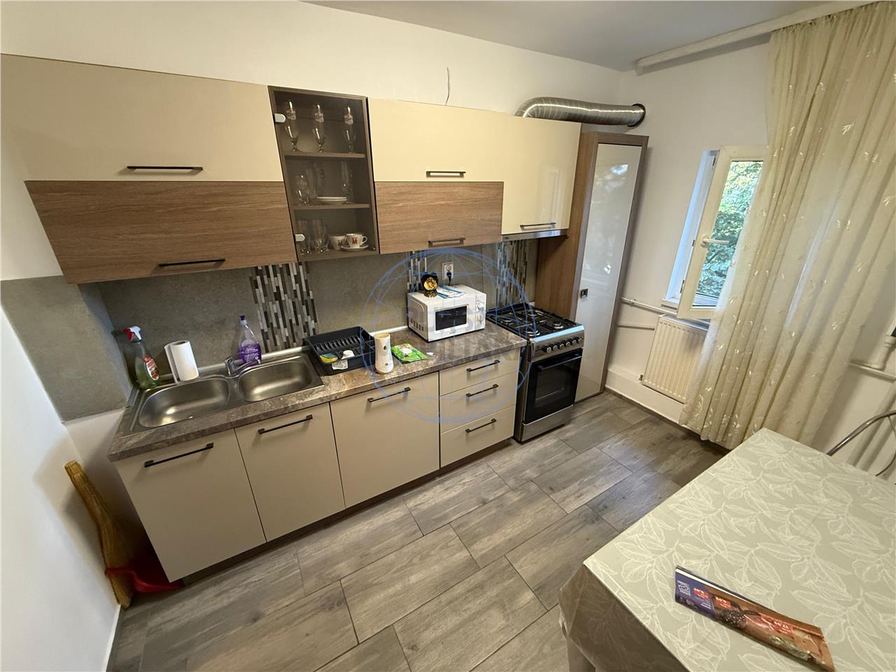Apartament 3 Camere, Etaj 2, Bucegi
