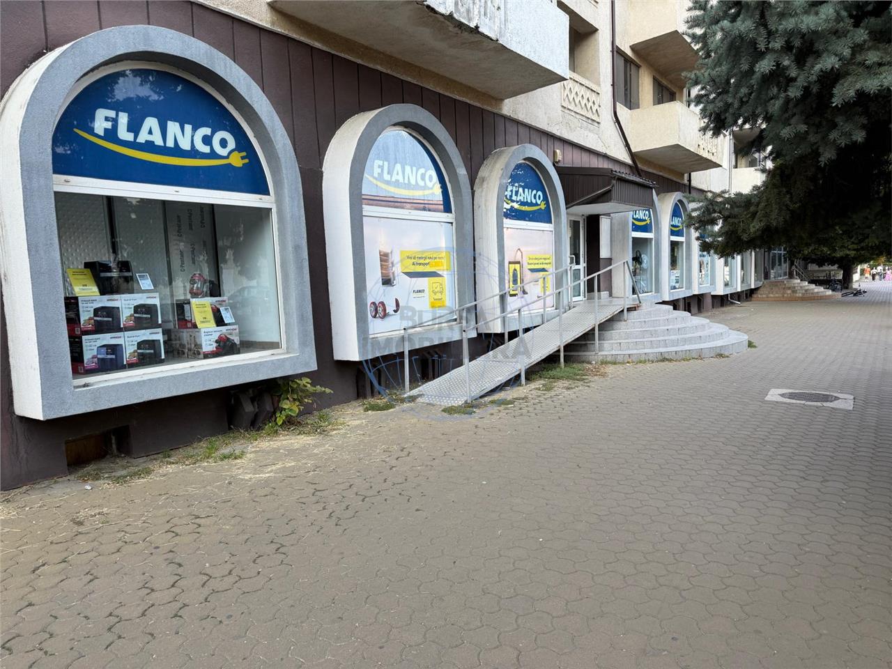 Inchiriere spatiu comercial 340 mp Focsani, Ultracentral