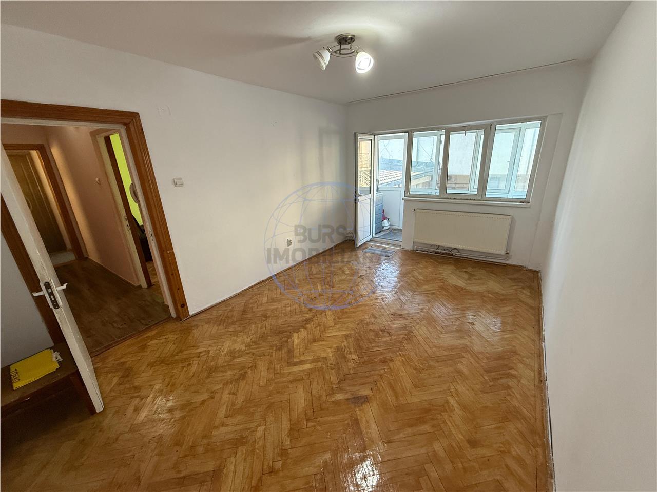 APARTAMENT 3 CAMERE, ETAJ 1, REPUBLICI