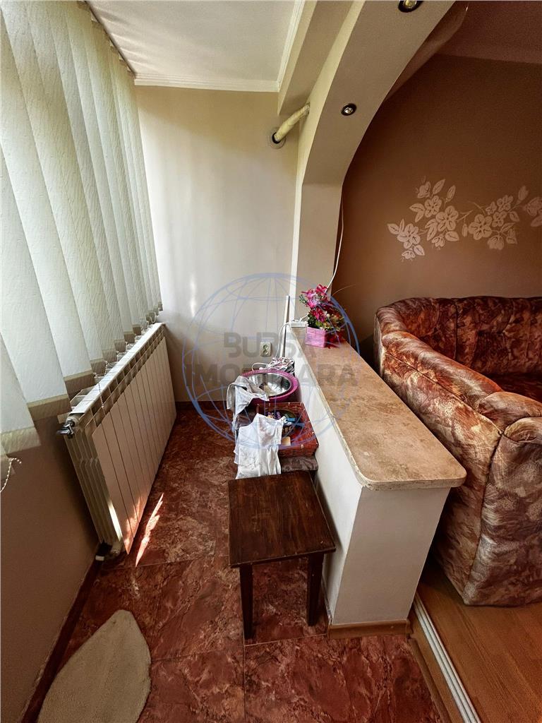 APARTAMENT 3 CAMERE  STRADA BIRSEI