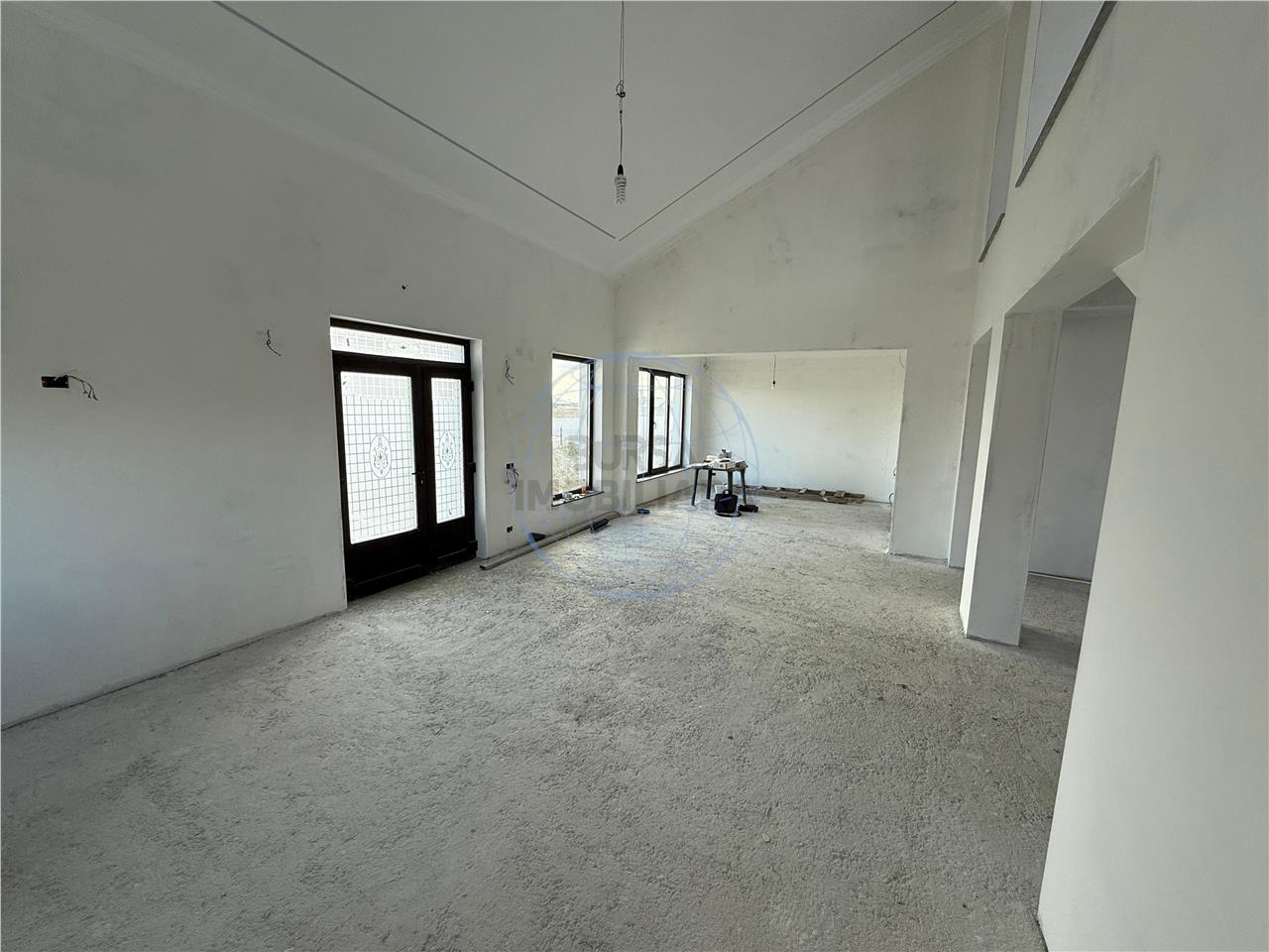 CASA P+E LA STADIU DE FINISAJE,  STR. CUZA VODA,  ZONA PETRESTI