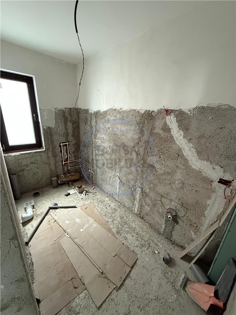CASA P+E LA STADIU DE FINISAJE,  STR. CUZA VODA,  ZONA PETRESTI