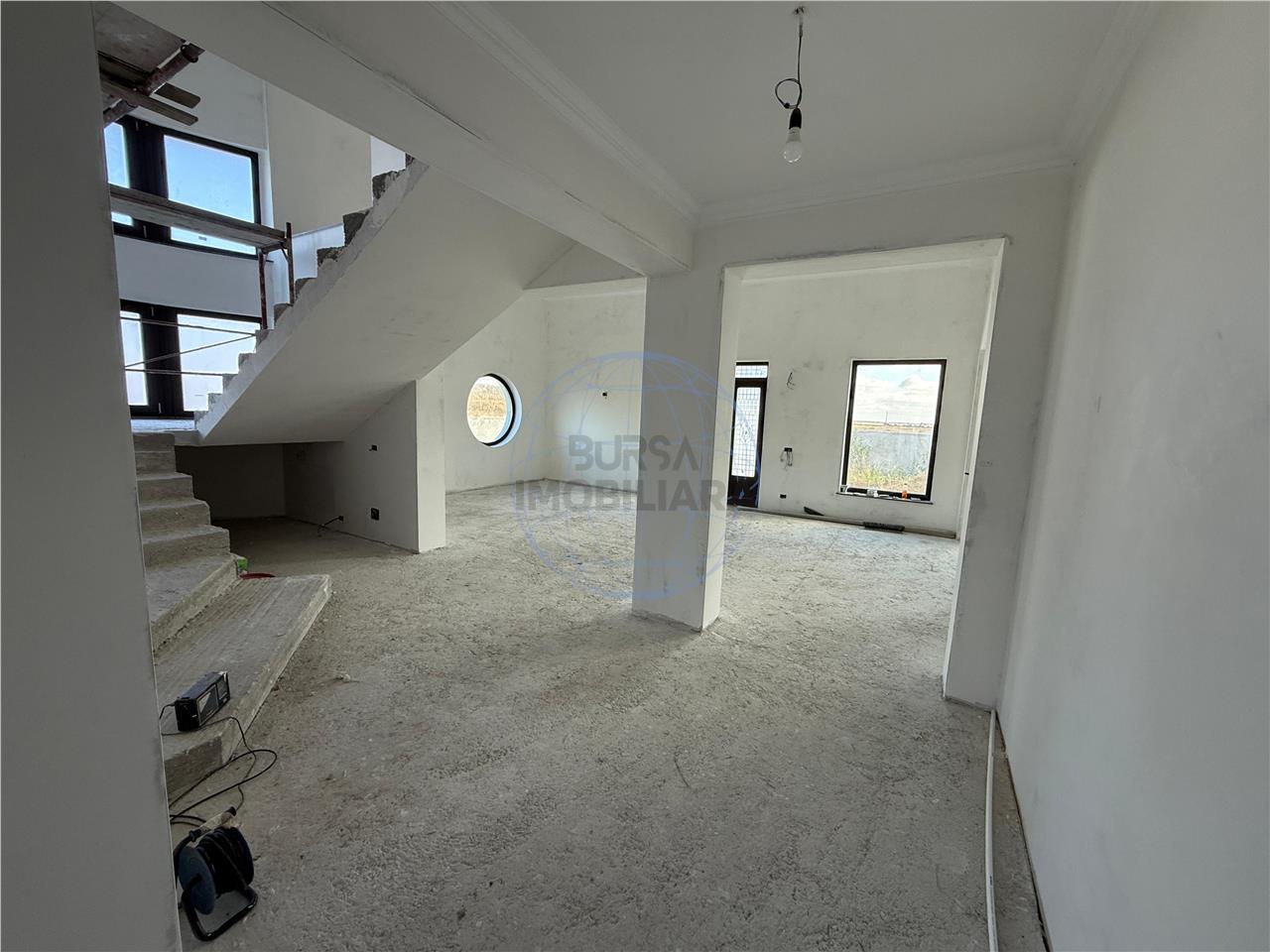 CASA P+E LA STADIU DE FINISAJE,  STR. CUZA VODA,  ZONA PETRESTI