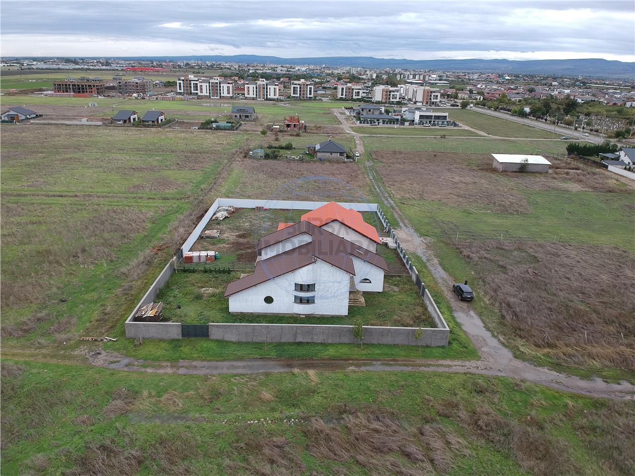 CASA P+E LA STADIU DE FINISAJE,  STR. CUZA VODA,  ZONA PETRESTI
