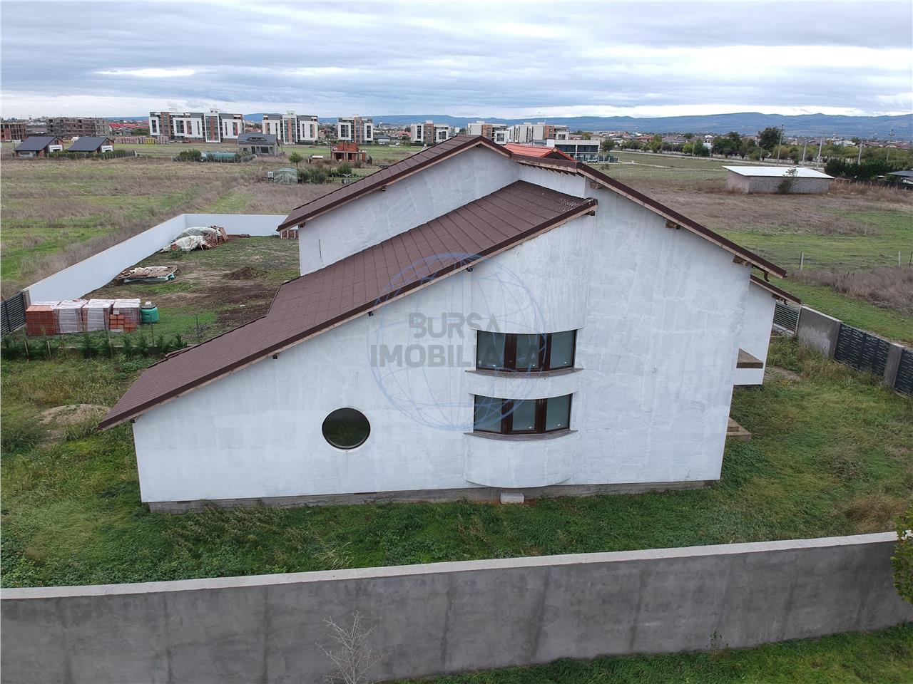 CASA P+E LA STADIU DE FINISAJE,  STR. CUZA VODA,  ZONA PETRESTI
