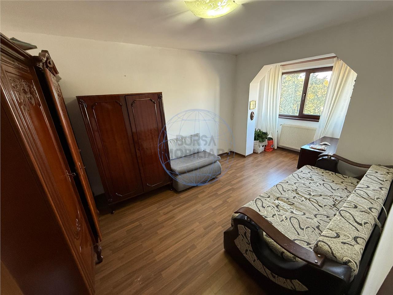 APARTAMENT 4 CAMERE, SCOALA 10
