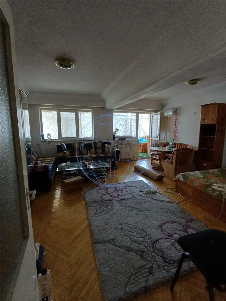 APARTAMENT 4 CAMERE CASA VRANCEANA