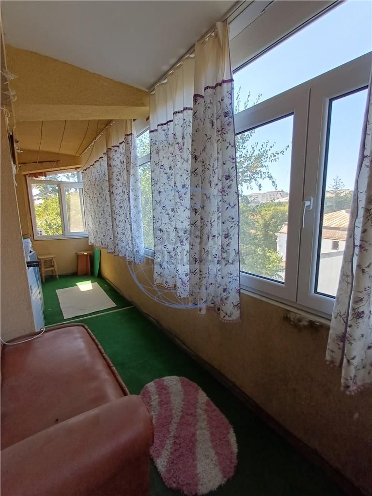APARTAMENT 4 CAMERE CASA VRANCEANA