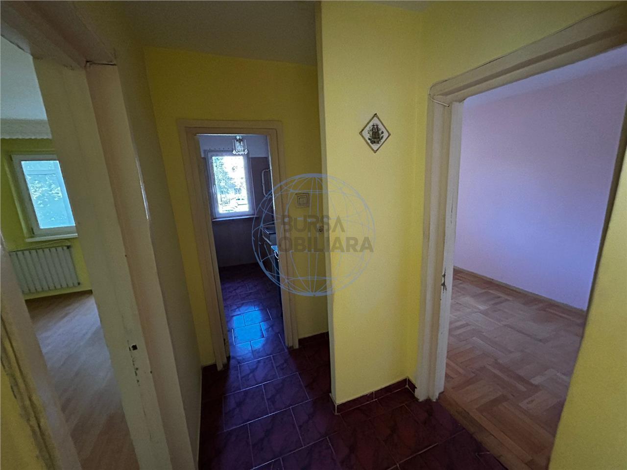 APARTAMENT 4 CAMERE SUD
