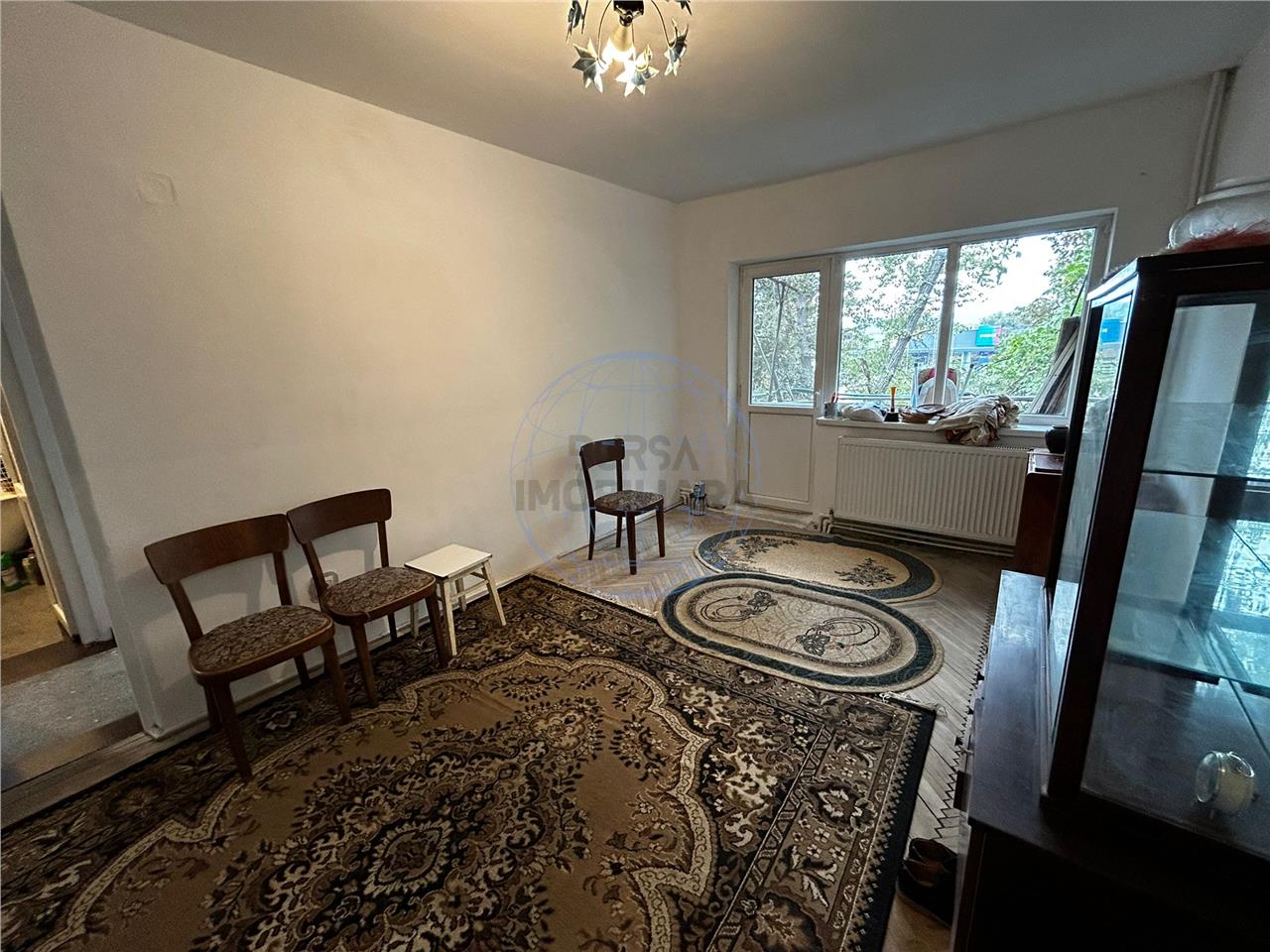 APARTAMENT 3 CAMERE BARSEI